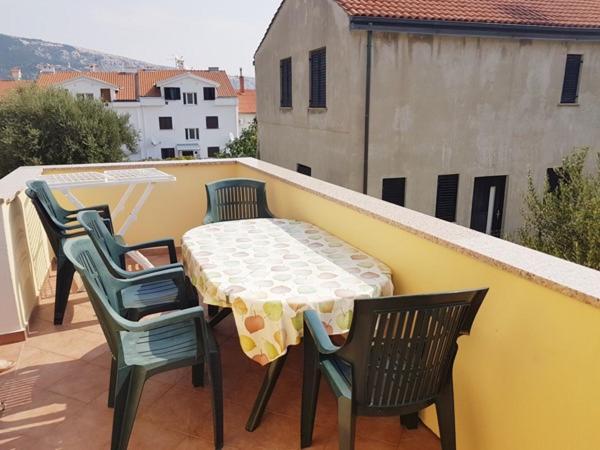 Ara-Mazic Apartment Baska  Bagian luar foto